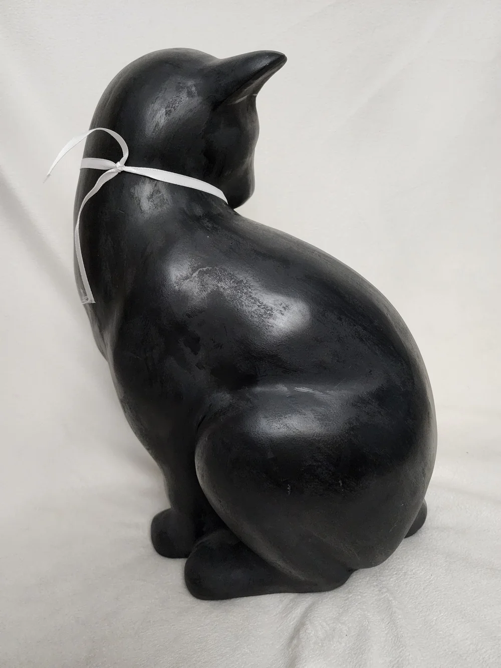 Decorative Ceramic Black Cat Statue for  Halloween Display